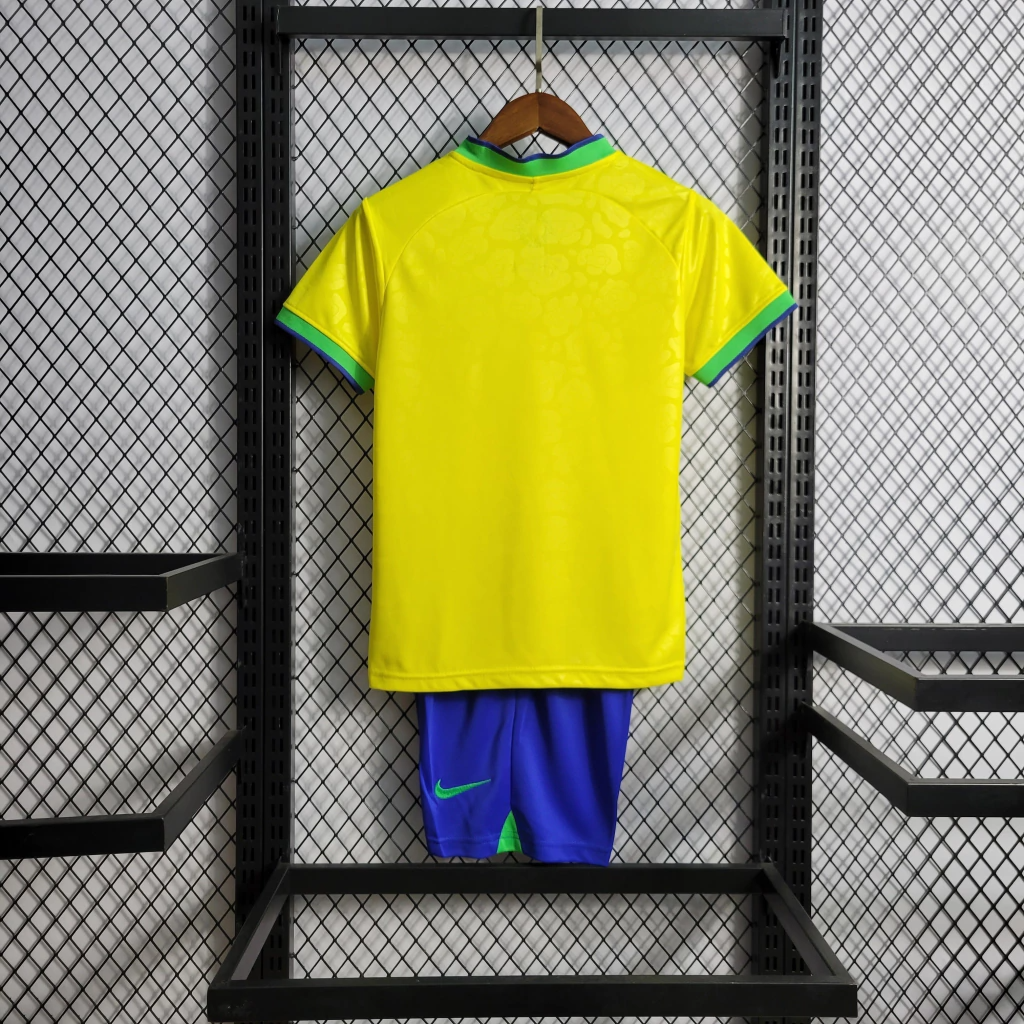 Conjunto Infantil Brasil - Nike 23/24